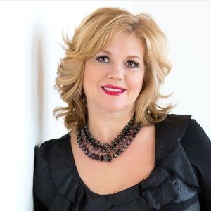 Meet your Posher, Gail